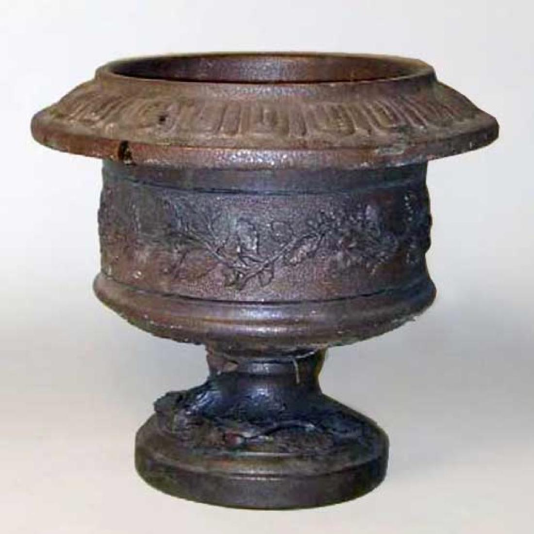 American Victorian Portland Stone Ware Garden Urn (1 of 2)