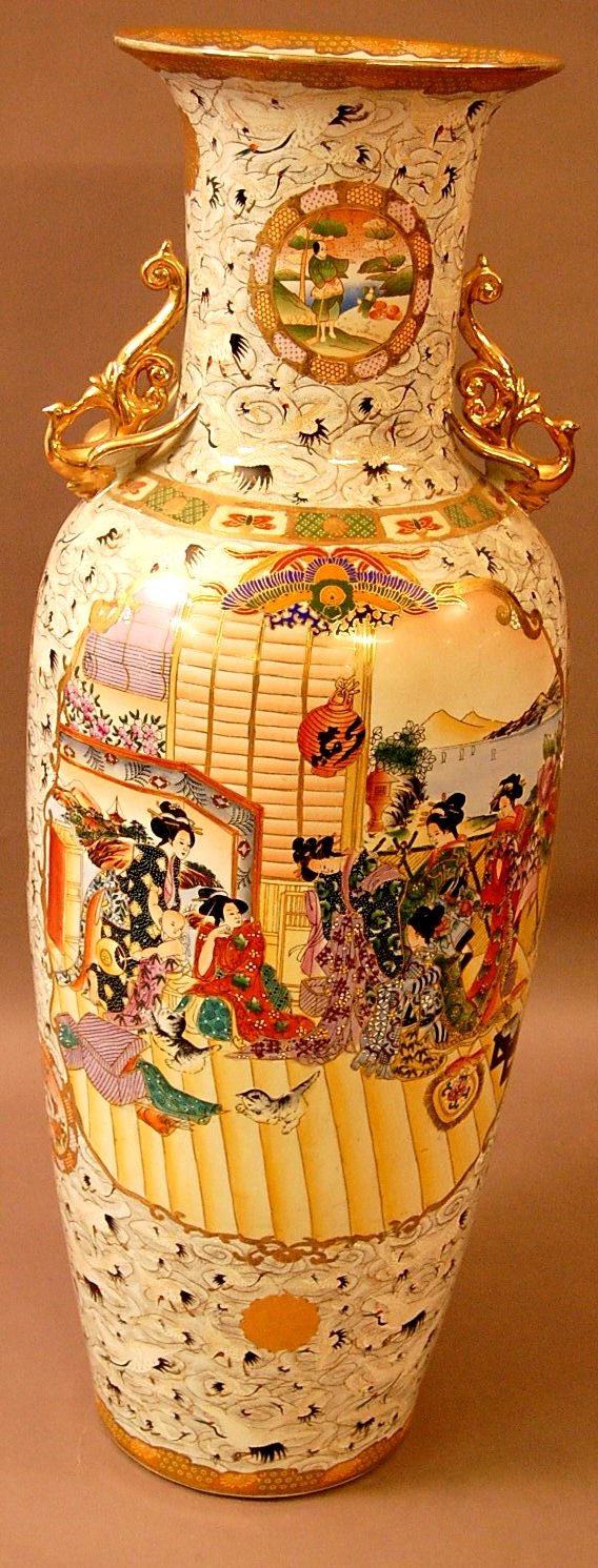Porcelain Palace Urn