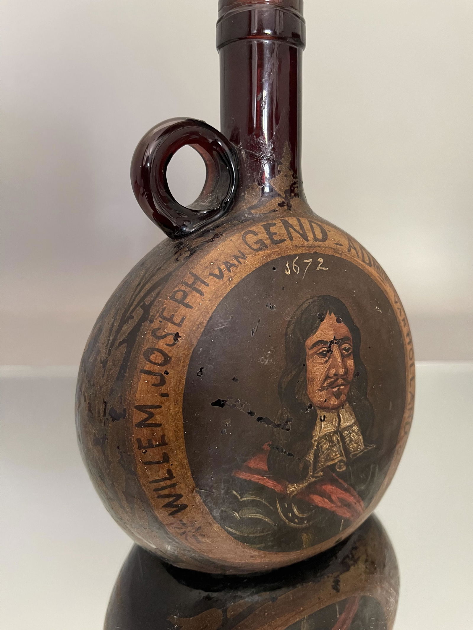 Dutch Amber Glass Bottle (1 of 4)