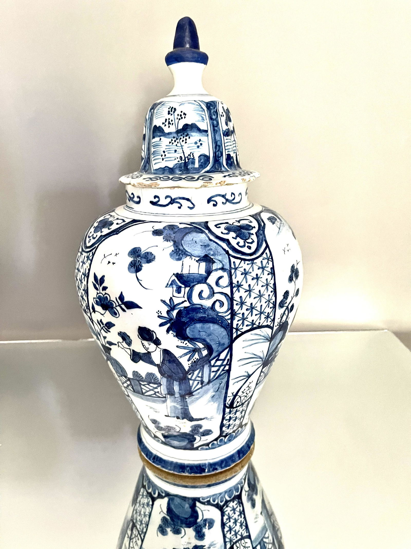 Dutch Delft Vase with Lid and Chinoiserie (1 of 3)