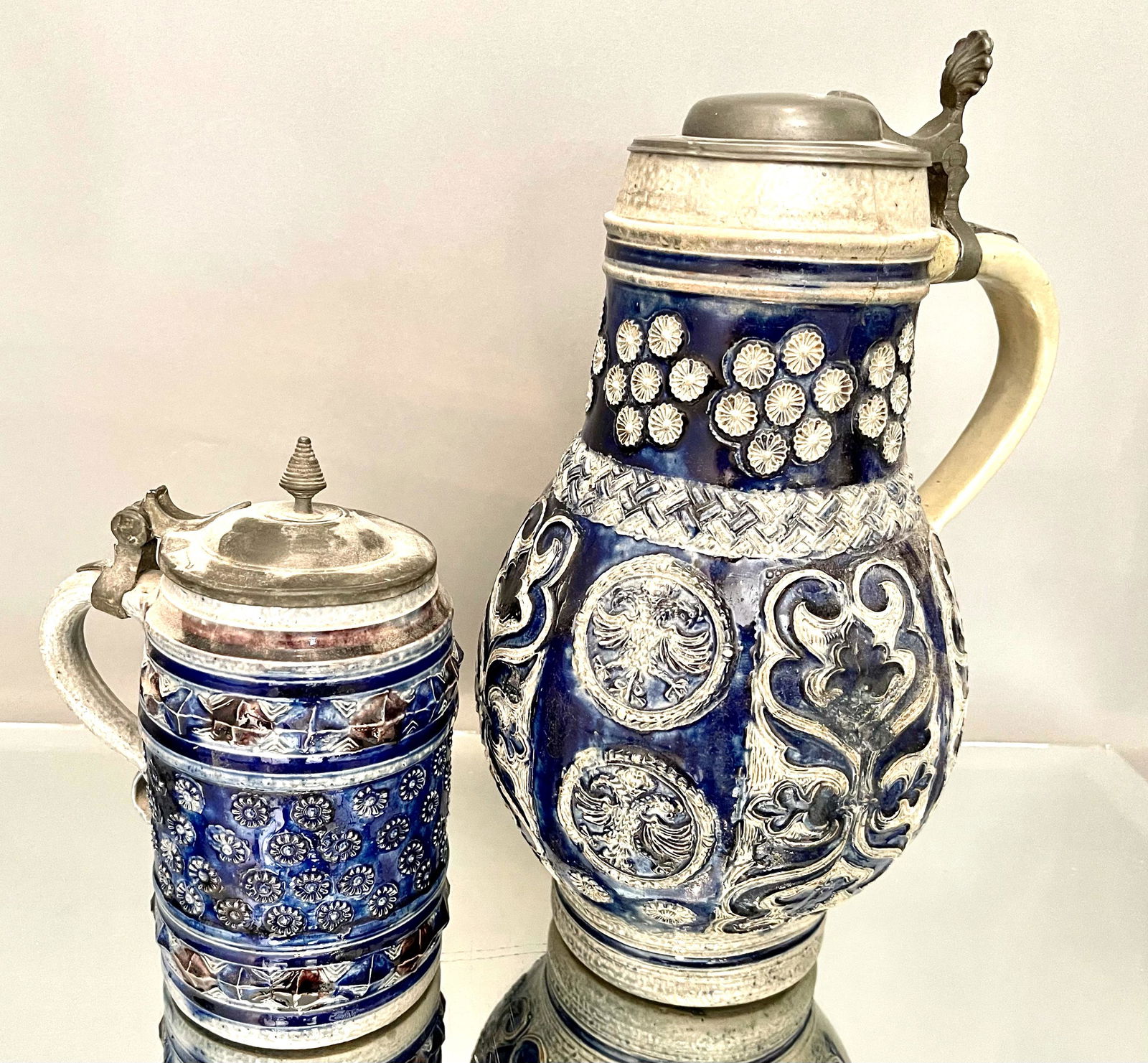 Two Westerwald Stoneware Tankards (1 of 6)