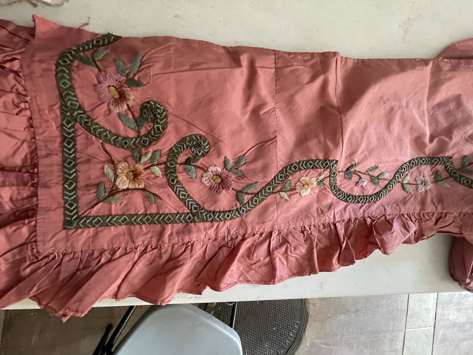 Two Pieces of French Silk Bedspread & Pillow Shaw (1 of 2)