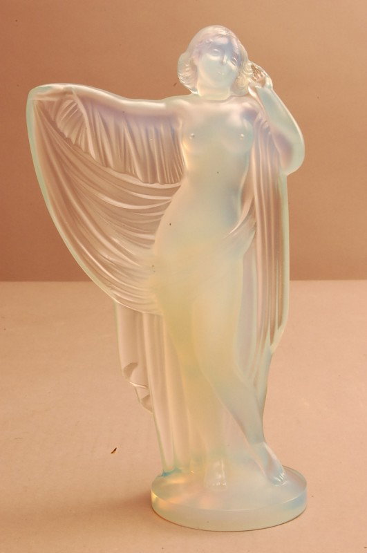 Sabino Art Glass Nude. Art Deco style. Signed Sabi: Sabino Art Glass Nude. Art Deco style. Signed Sabino Paris 8" t x 4 1/2" w x 2 1/2" d