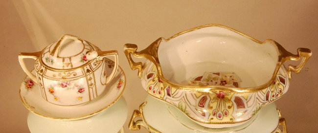 2 Pieces of Nippon bowl & Jelly Lid has hairline : 2 Pieces of Nippon bowl & Jelly Lid has hairline crack