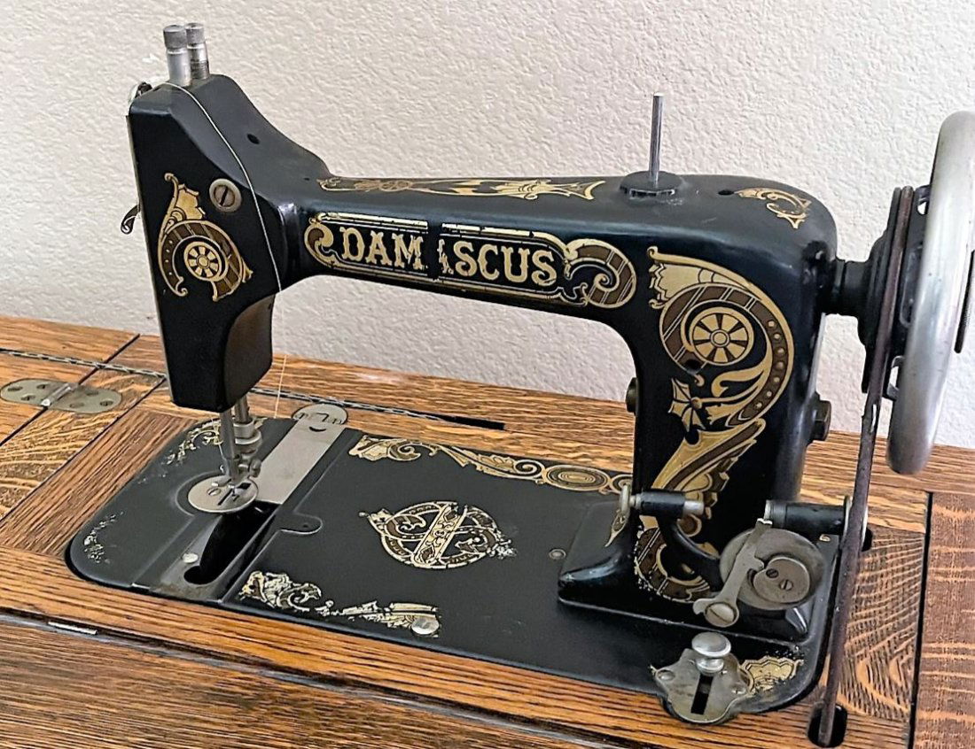 Damascus capital treadle sewing machine (#0020) on Jul 23, 2022 | Tom