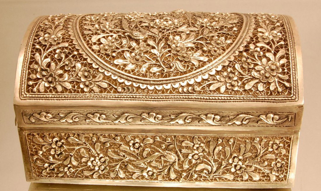 Silver Dresser Box with Birds & Floral Design. Ha: Silver Dresser Box with Birds & Floral Design. Hand tooled with pierced sides. 8" w x 5" t x 5" d apprx. Weight 21 troy oz.