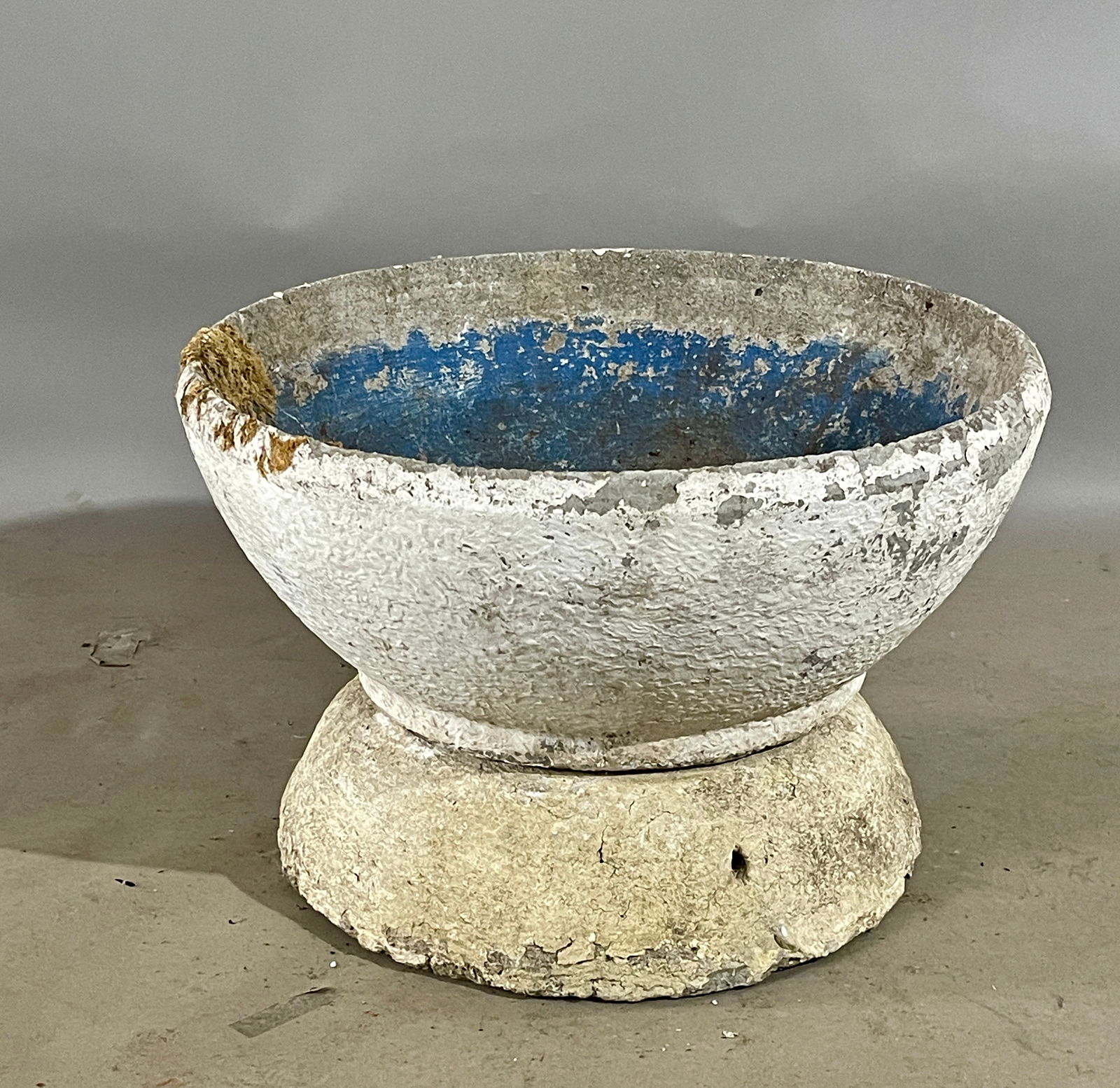 French Vintage  Cast Stone Planter (1 of 2)