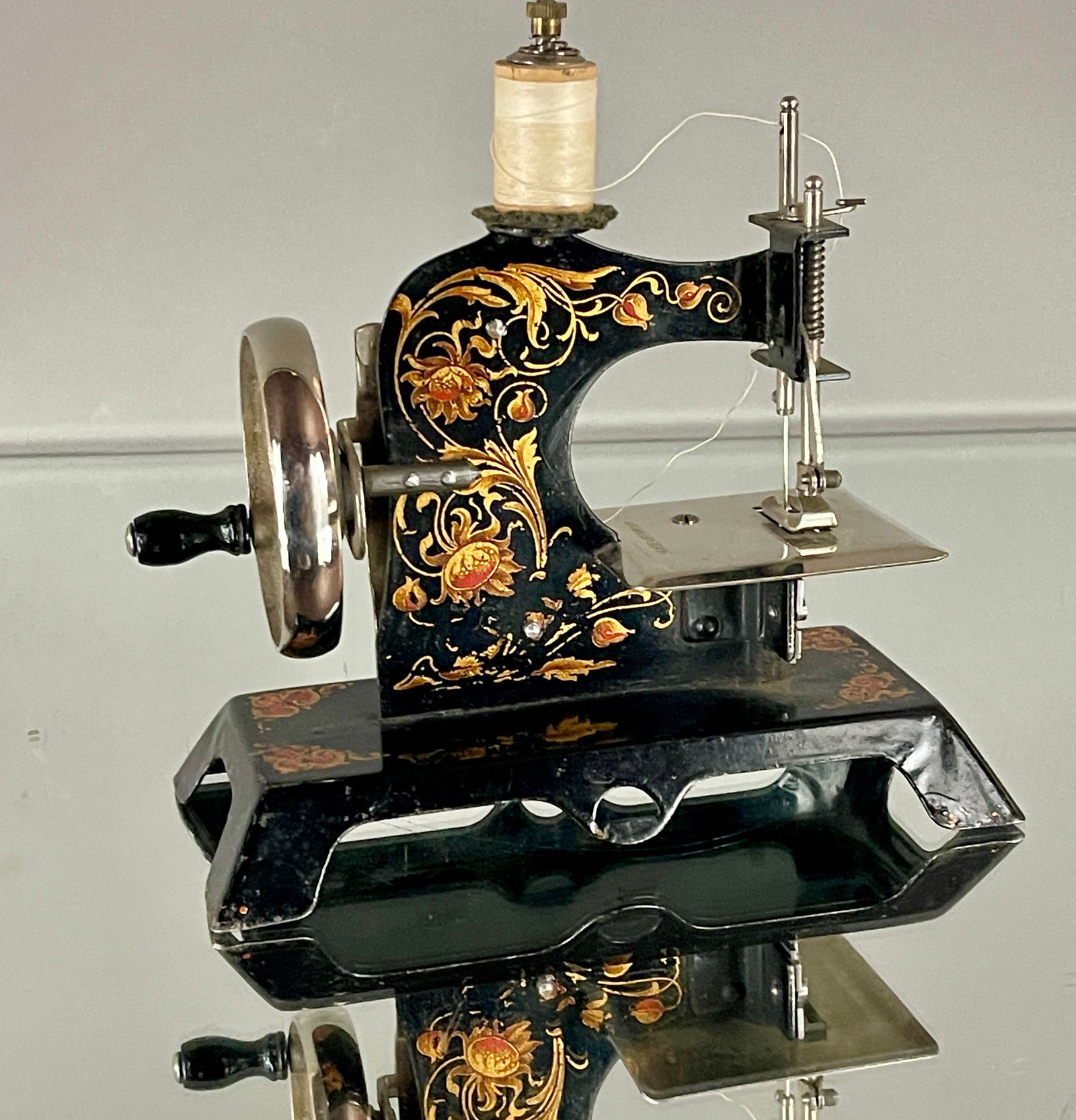 Antique German Casige Sewing Machine Model 25 (1 of 4)