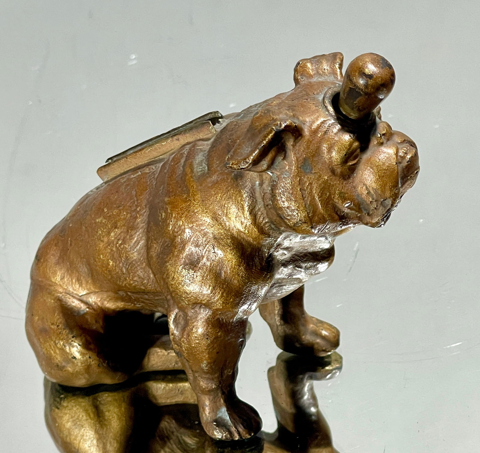 1930's Ronson Art Metal Works Table Lighter (1 of 6)