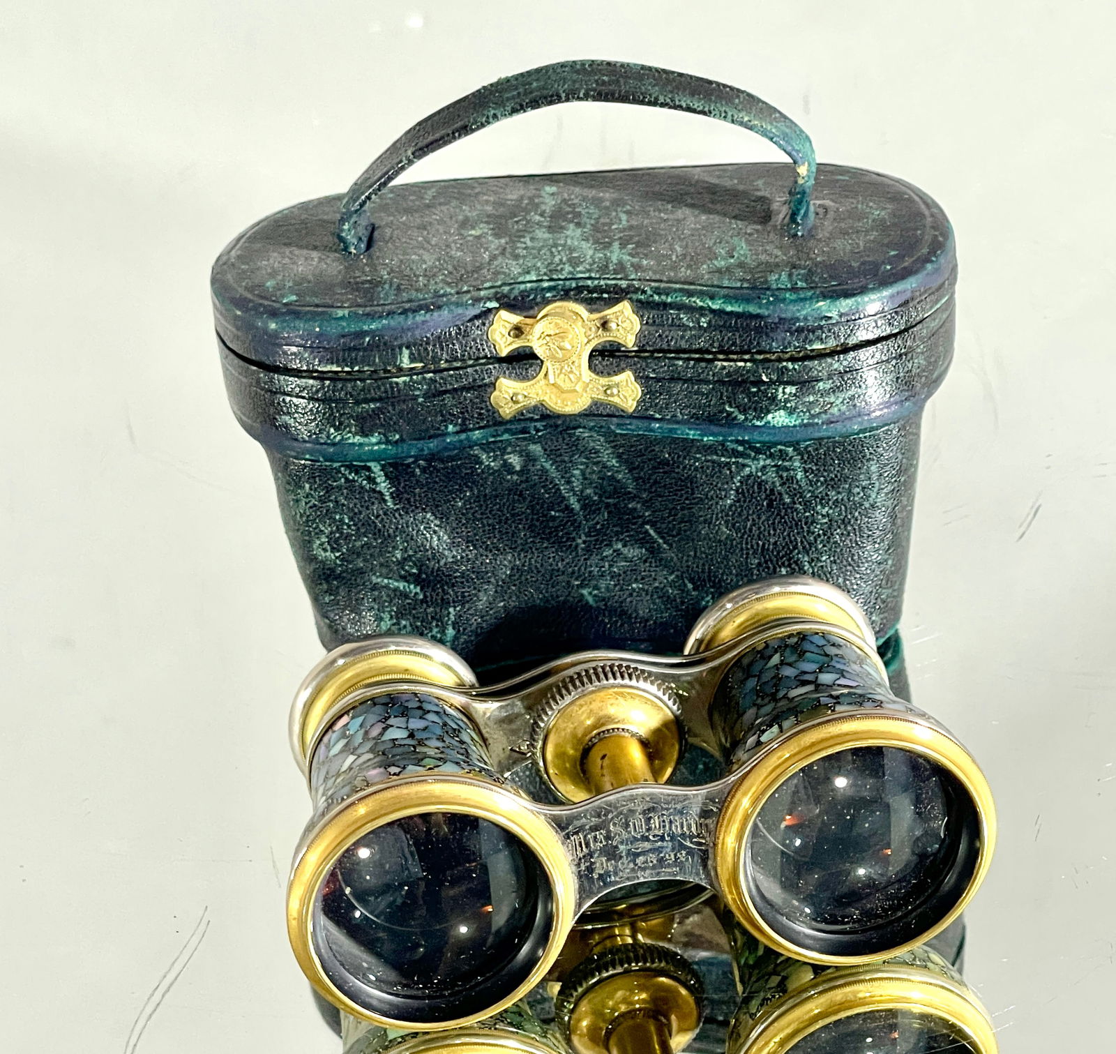 Pair of French Mother-of-Pearl Opera Glasses (1 of 4)