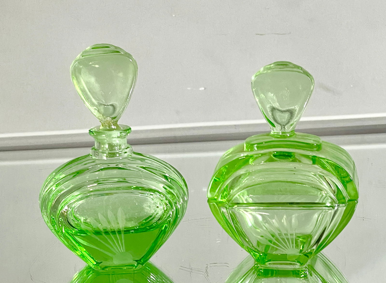 Pair of French Art Deco Vanity Pieces (1 of 4)