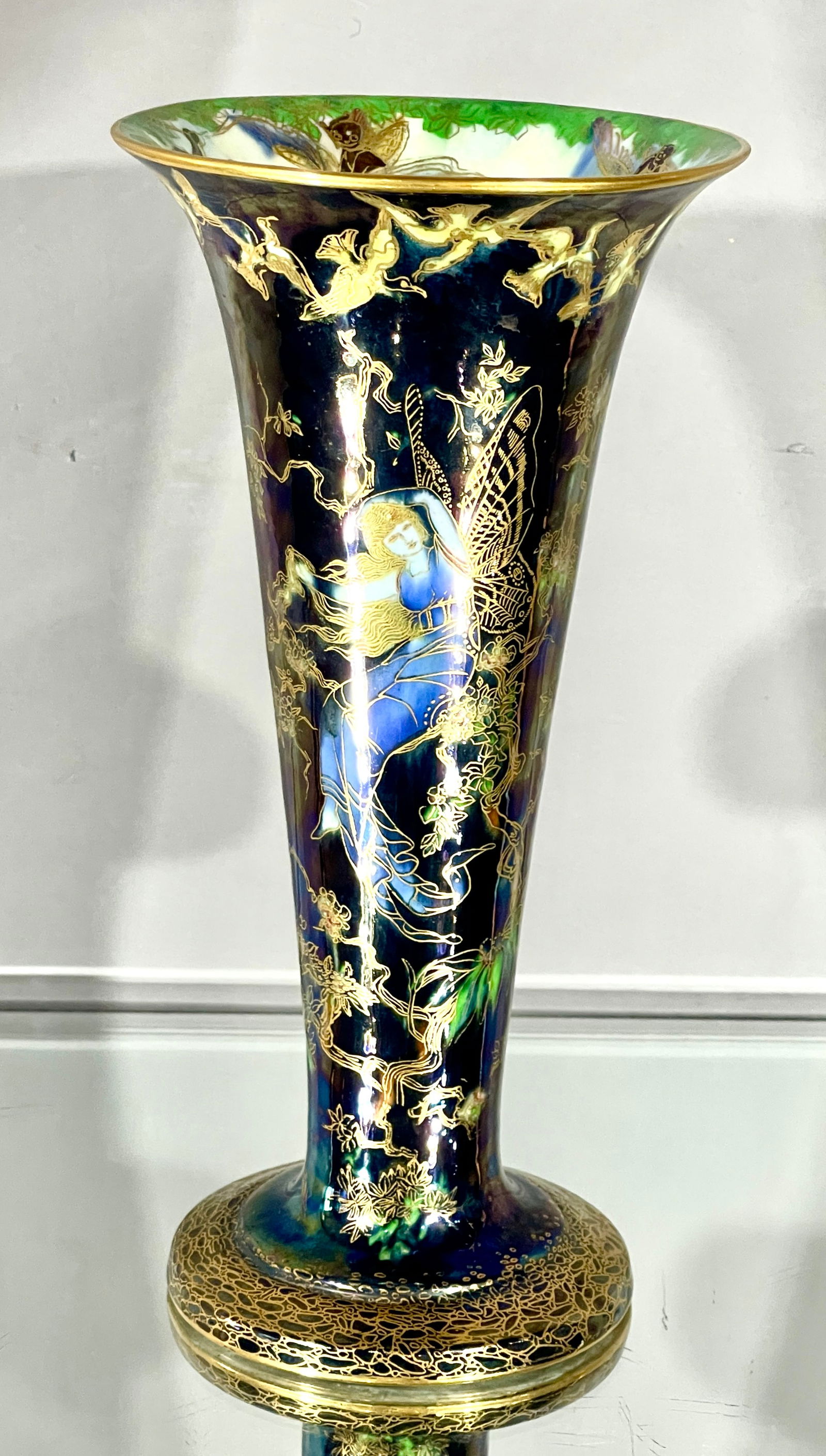 Wedgewood Fairyland Trumpet Lustre Vase (1 of 12)