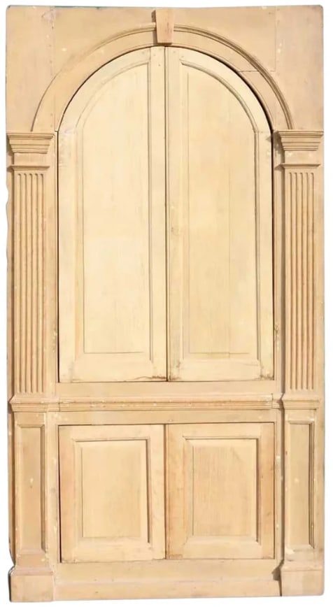 Large American/English Georgian Pine Built-In Cupboard 98-inch 18th century (1 of 3)
