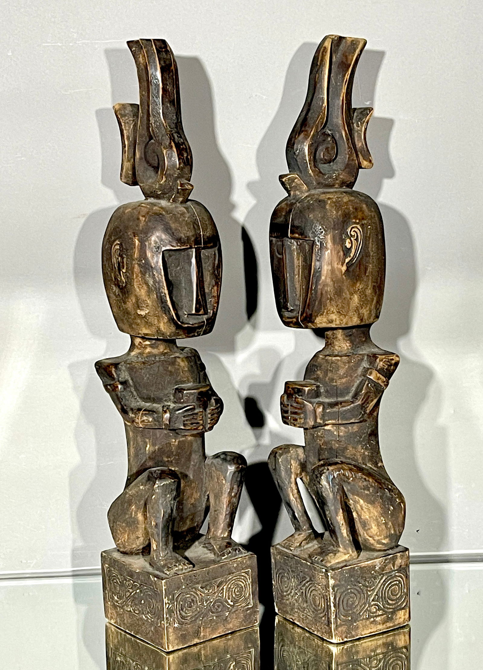 South Pacific Figural Wood Carving (1 of 2)