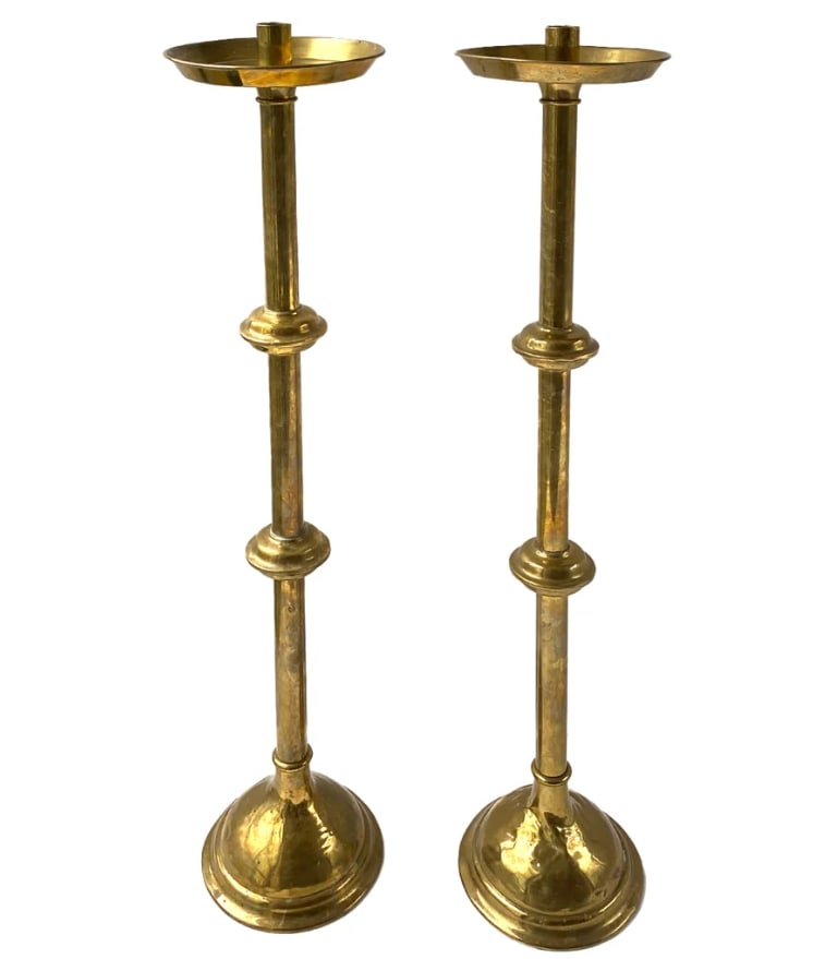 Pair of Tall English Victorian Brass Church 29-inch Altar Candlesticks: A pair of antique, ecclesiastical, one-light, tall, brass candlesticks with large, round drip pans and knopped stems. STYLE Victorian PLACE OF ORIGIN England | United Kingdom PERIOD Queen Victoria (18