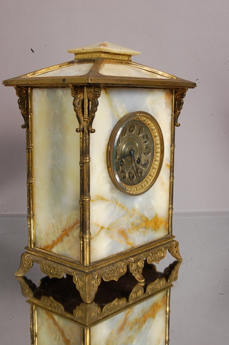French Bronze & Onyx mantel clock - 2