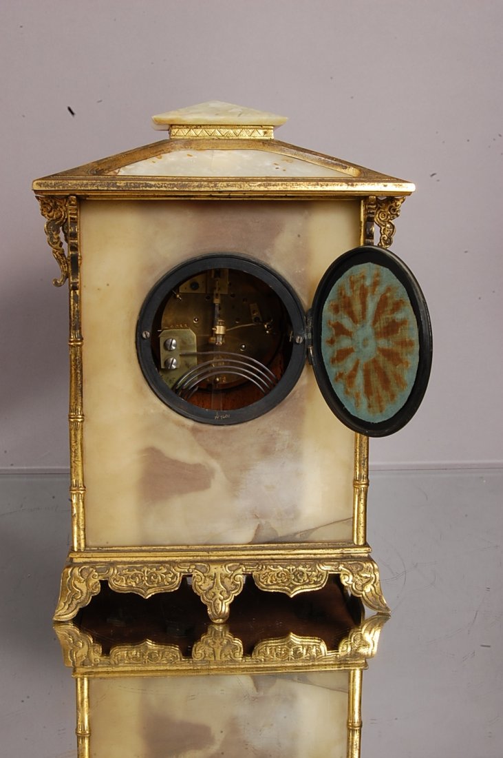 French Bronze & Onyx mantel clock - 4