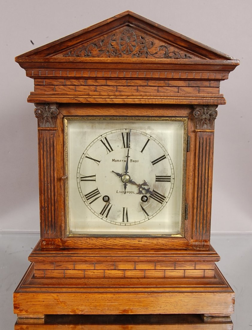 Early Oak bracket clock