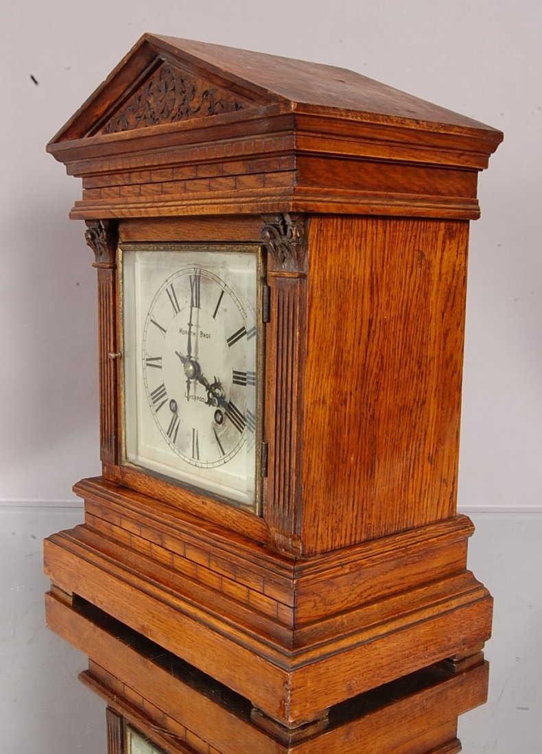 Early Oak bracket clock - 2