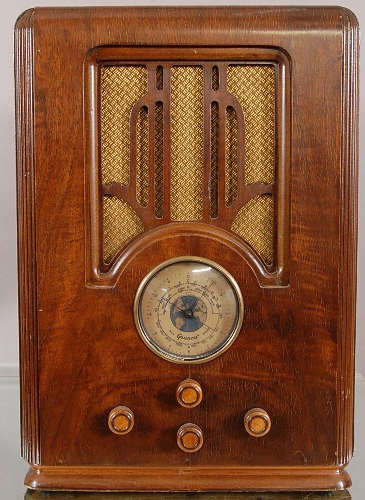 Grunow All Wave Radio: in Walnut case. Table model. 20" t x 13" w. Ca. 1930