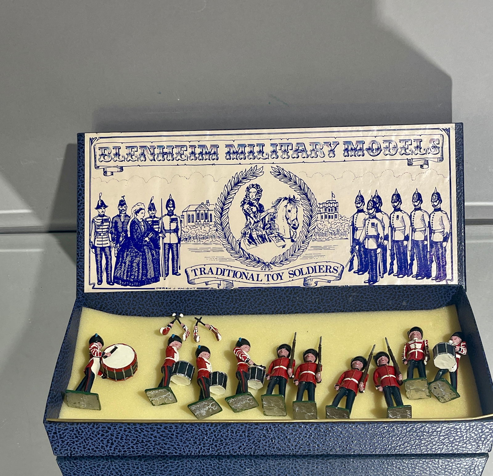 Blenheim Military Models Set #1351: Irish gaurds. DIMENSIONS: 3"t ORIGIN: England CIRCA: 1980.