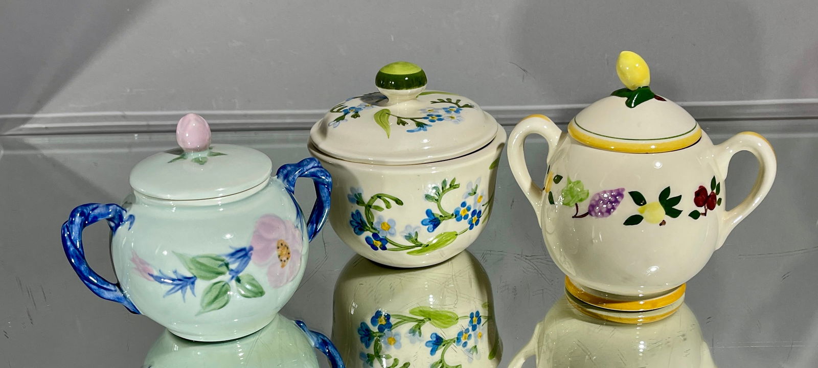 3 Fransican Vintage Sugar Bowls: DIMENSIONS: 5"t, 5"t, 4"t CIRCA: 1960.