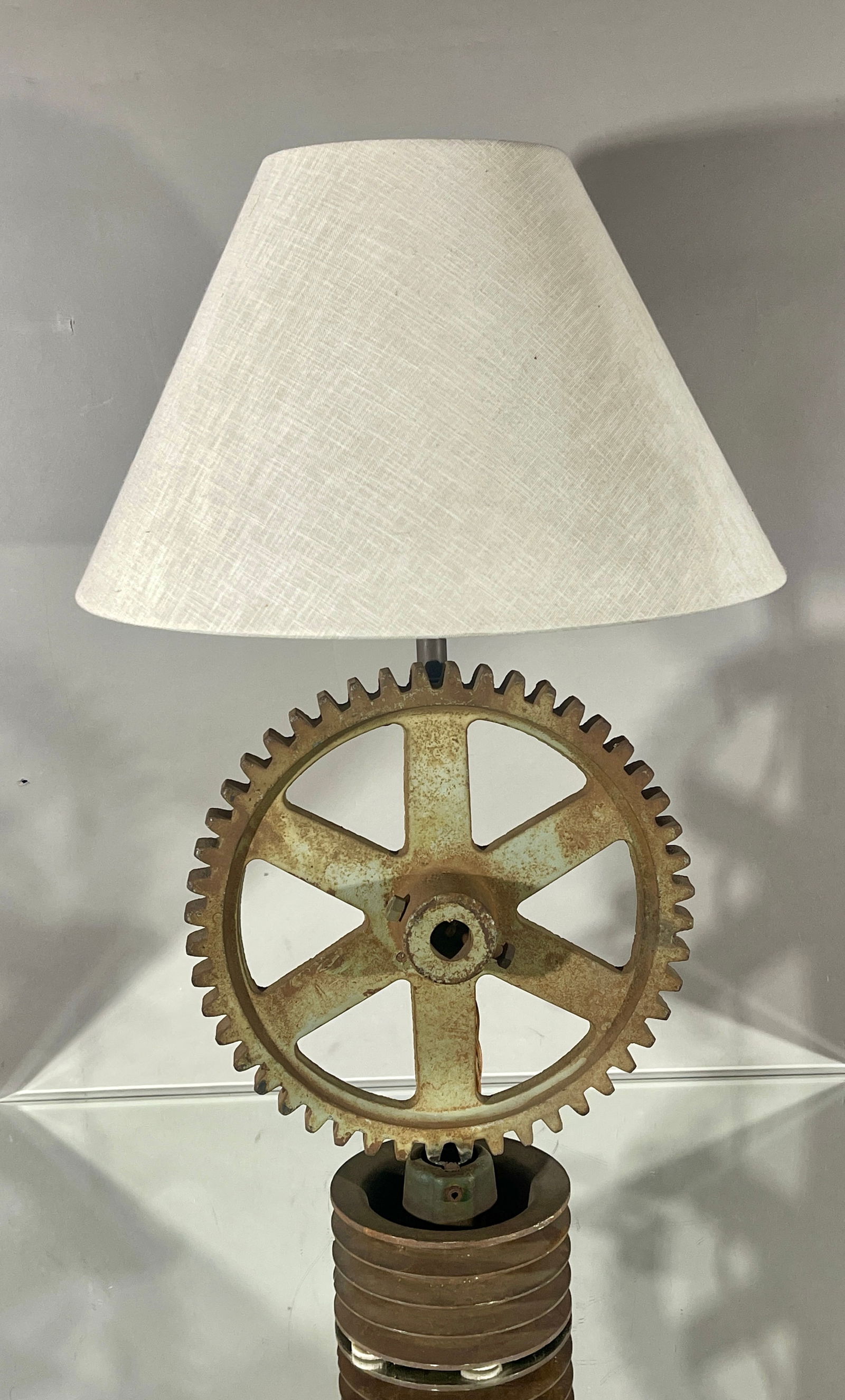 Industrial Cast Iron Cog Gear Table Lamp (1 of 2)