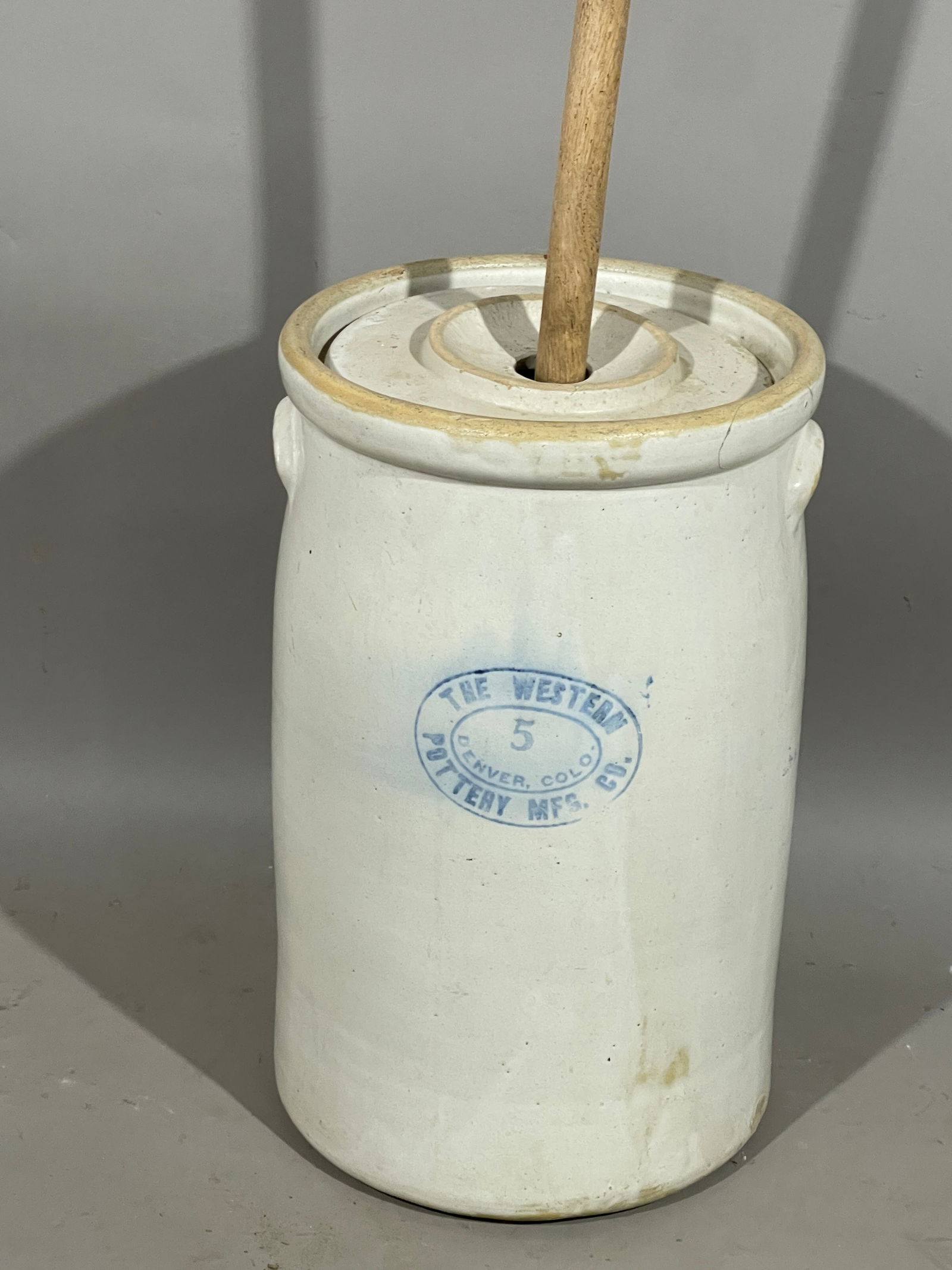 The Western Pottery Co. 5 Gallon Butter Churn (1 of 4)