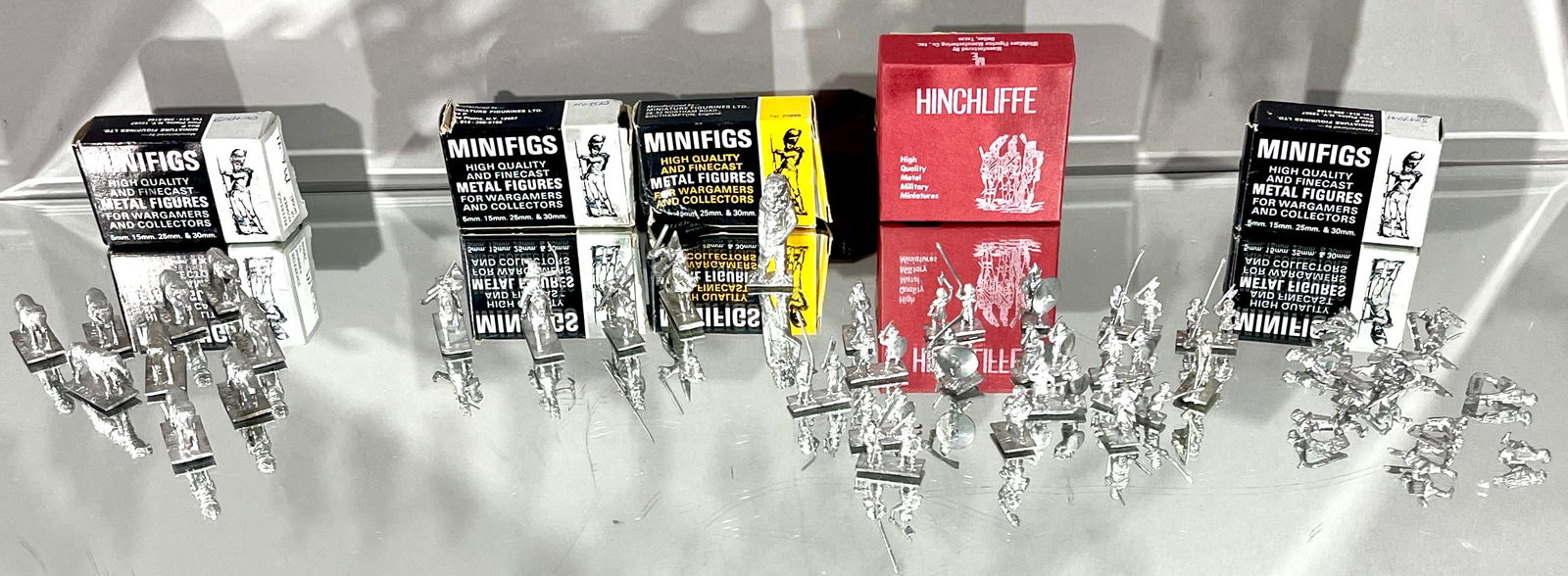 43 MiniFigs: Unpainted. CIRCA: 2000.