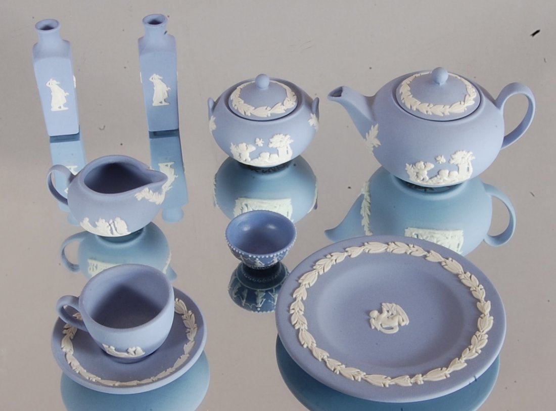 Blue Jasperware miniature tea set: 8 pc. Ca. 1980