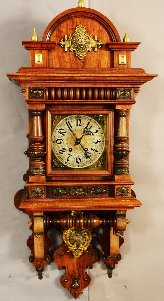 Linzkirch German open well, walnut wall clock. (1 of 2)