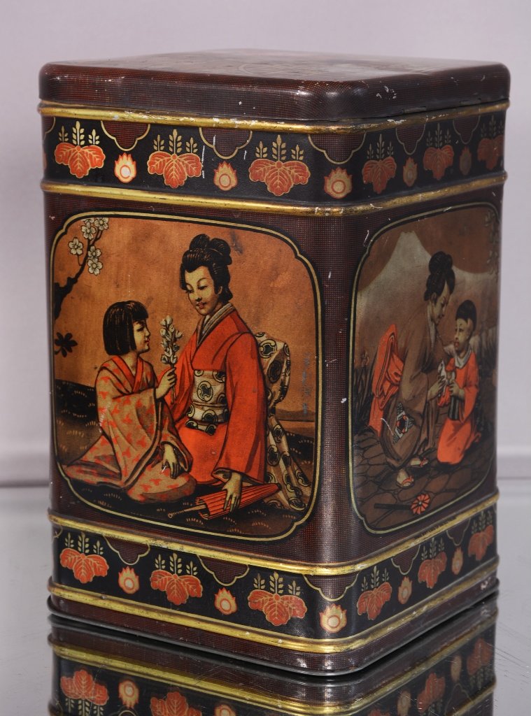 Chinese tin, tea box (1 of 2)