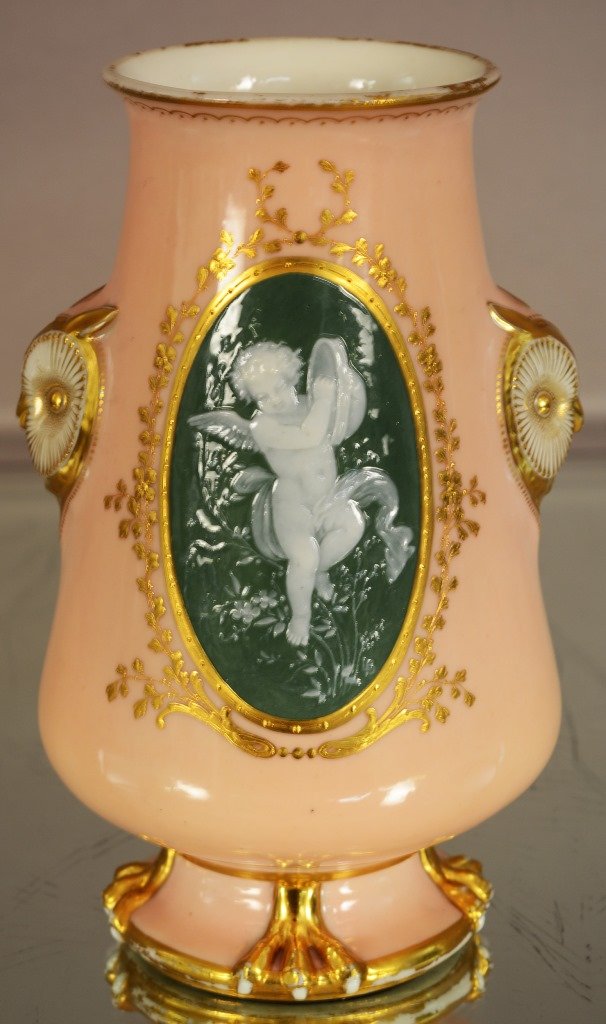 Minton Pâte-Sur-Pâte Vase pink vase with cherub (1 of 6)