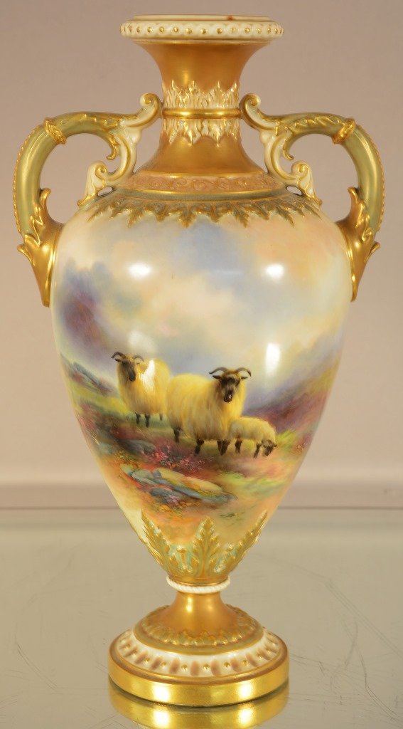 Royal Worcester Vase with 2 handles (1 of 5)