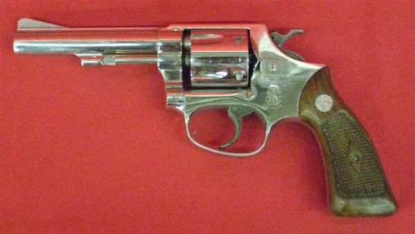 Smith & Wesson Model 33 Serial #89468 Revolver, .3: Smith & Wesson Model 33 Serial #89468 Revolver, .38 cal., .38 Regulation Police, Square Butt, 4'' Barrel, Discontinued 1974, Nickel Finish, Approx. 95% Overall, $200-$300. BEFORE RECEIPT OF THIS ITEM 