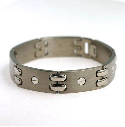 Bold Men's Titanium Bracelet: Bold Men's Titanium BraceletHigh Polish Screw Head AccentsAircraft Grade 6AL-4V TitaniumArced Links Cam & Pin Connected For Comfort and Fit Dynamic Matte Finish & High-Polished Interlocking CamsFold