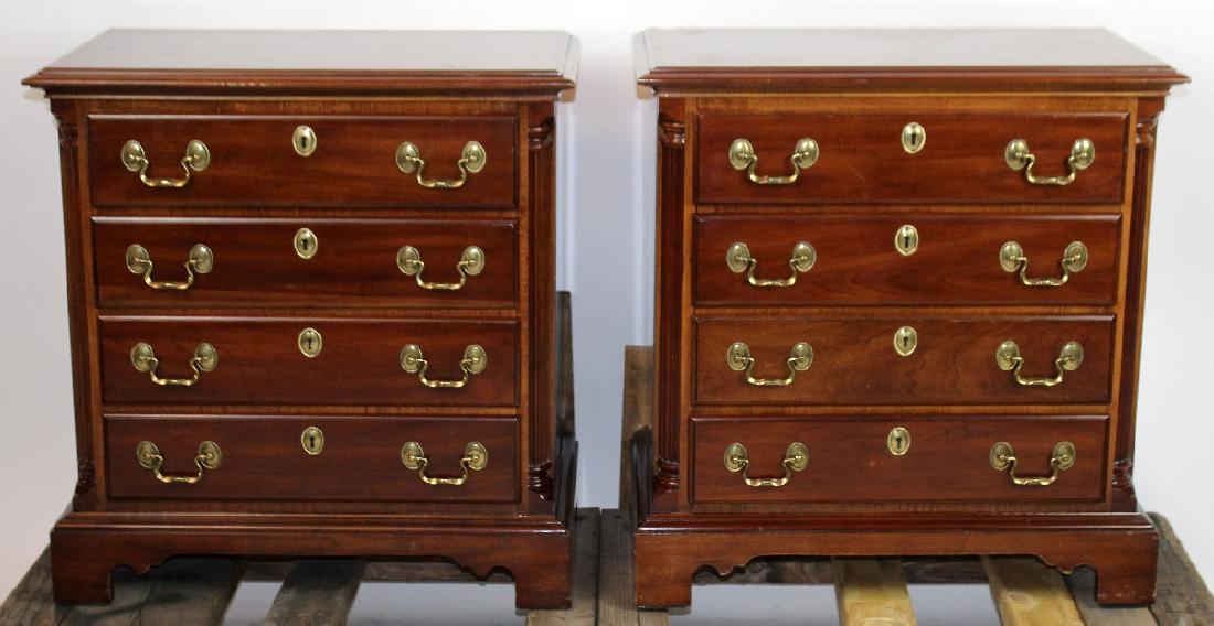 Pair of mahogany nightstands (1 of 5)