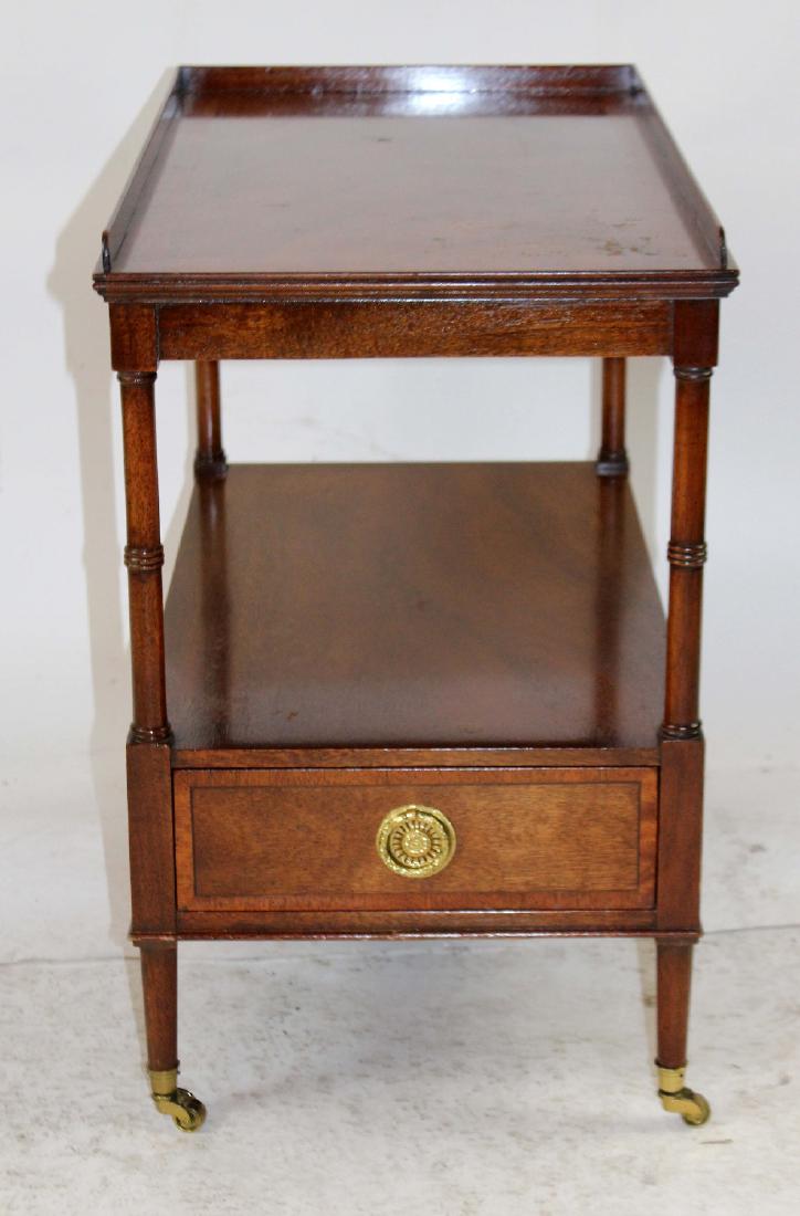 Vintage Baker tiered side table (1 of 4)