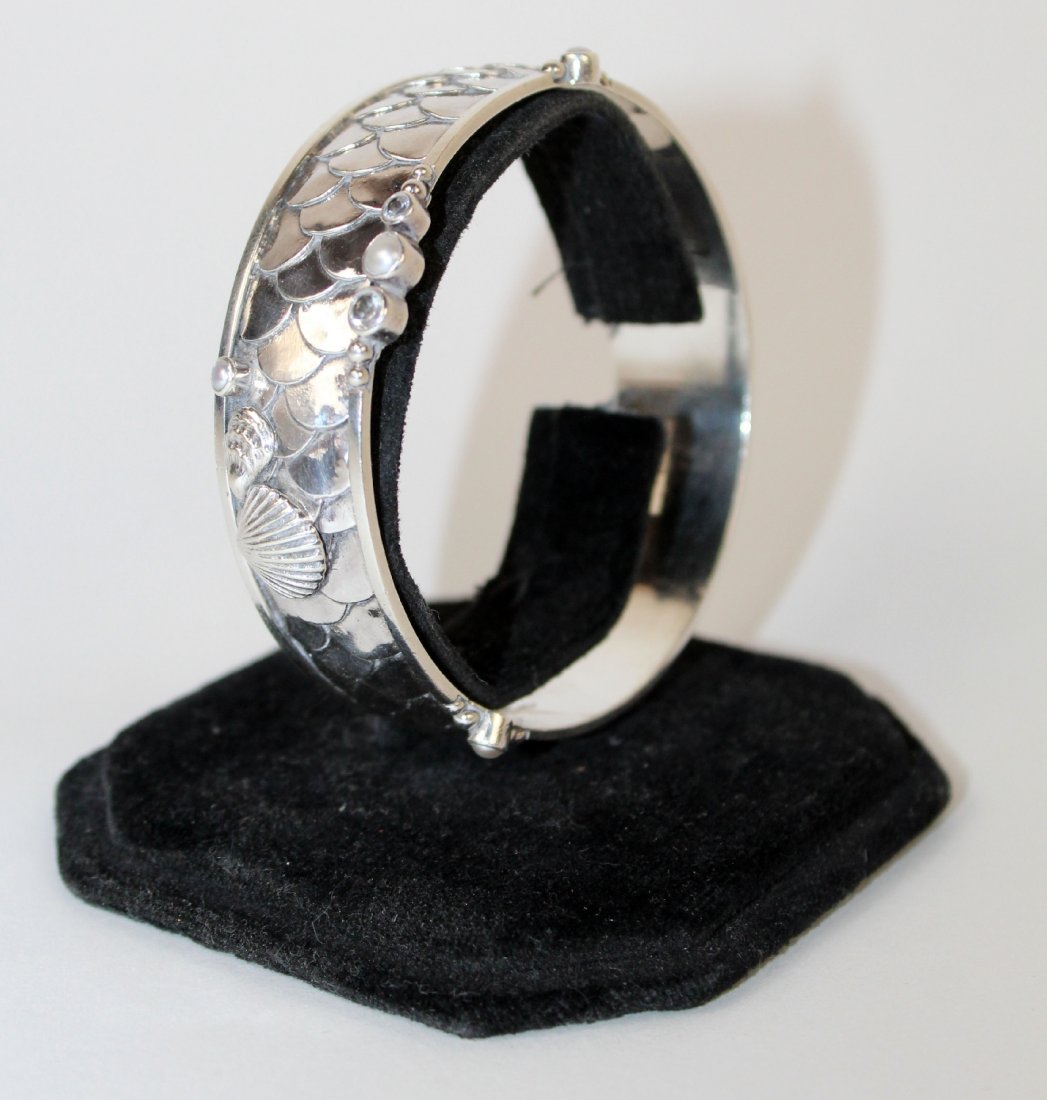 Echo of the Dreamer sterling bangle (1 of 5)