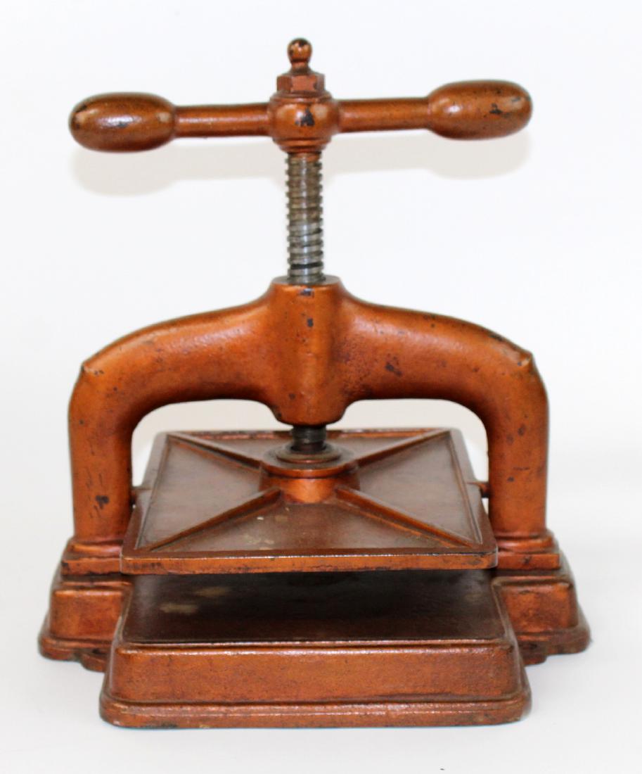 French cast iron book press (1 of 5)
