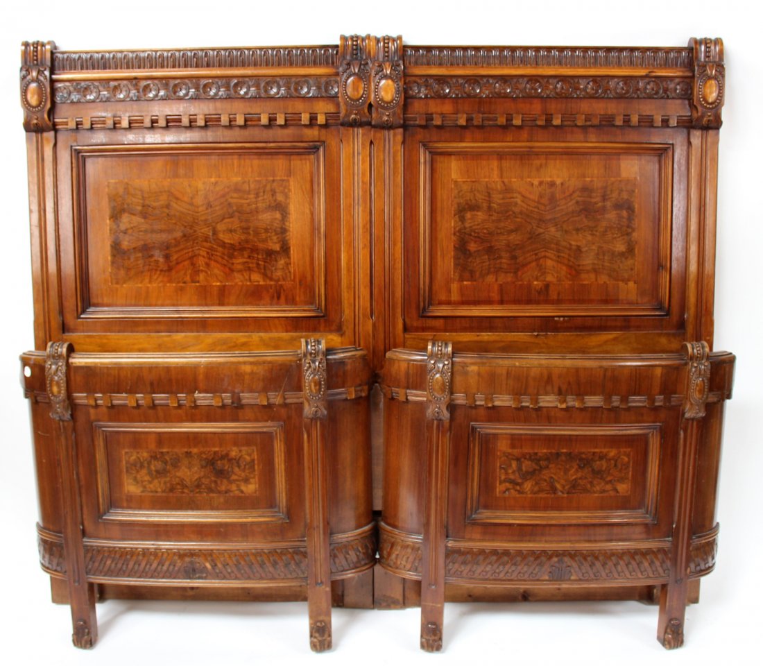 Italian Art Deco bed in burl walnut (1 of 5)