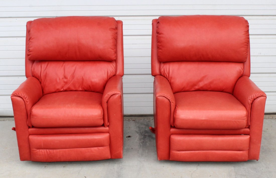 Pair of Leathercraft swivel recliners: Pair of Leathercraft swivel lounge chair recliners. 40"h x 33"w