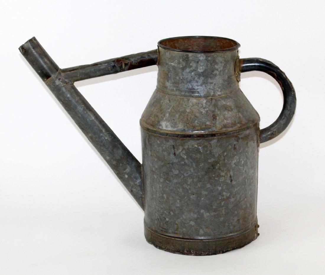 Vintage tin watering can (1 of 4)