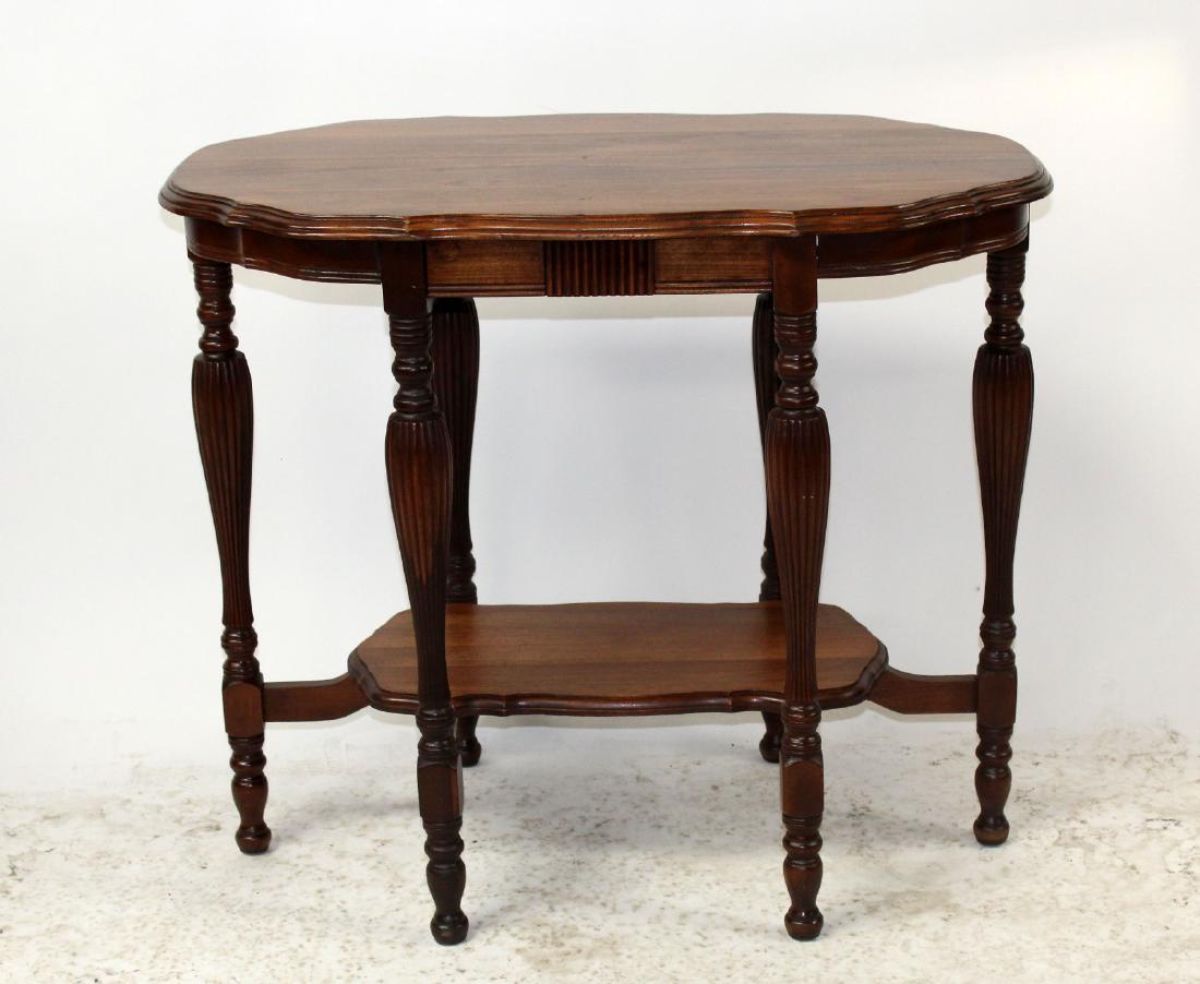 Shaped top side table with turned leg (1 of 5)