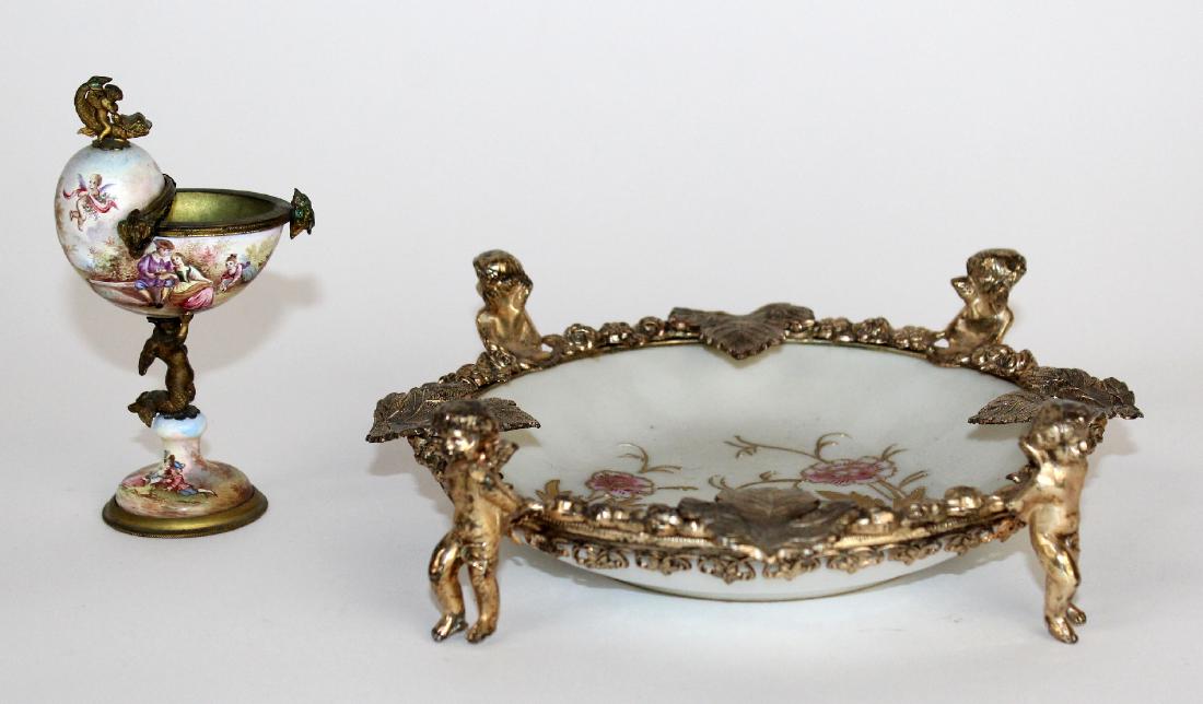 German Kalk porcelain dish with shell bassinet (1 of 6)