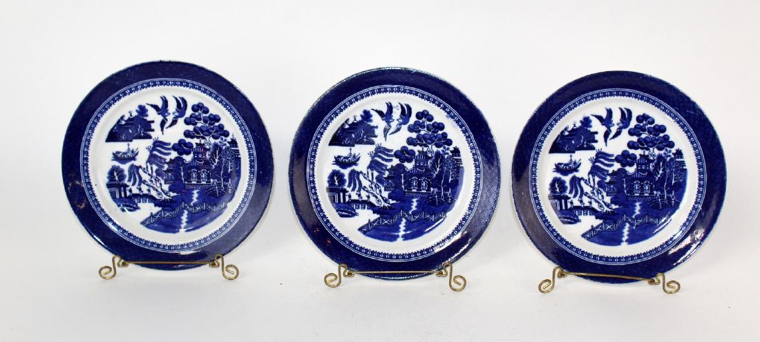 Lot of 3 Fenton Blue Willow plates (1 of 7)