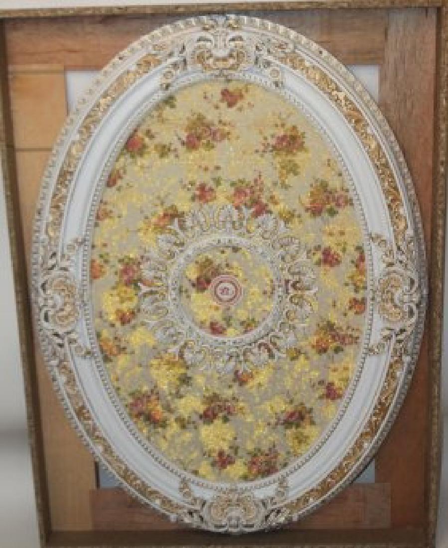 Decorative oval ceiling medallion (1 of 3)