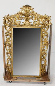 Italian Florentine Rococo gold leaf mirror