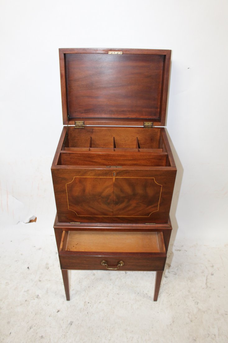 Henkel Harris inlaid mahogany cellarette (1 of 6)