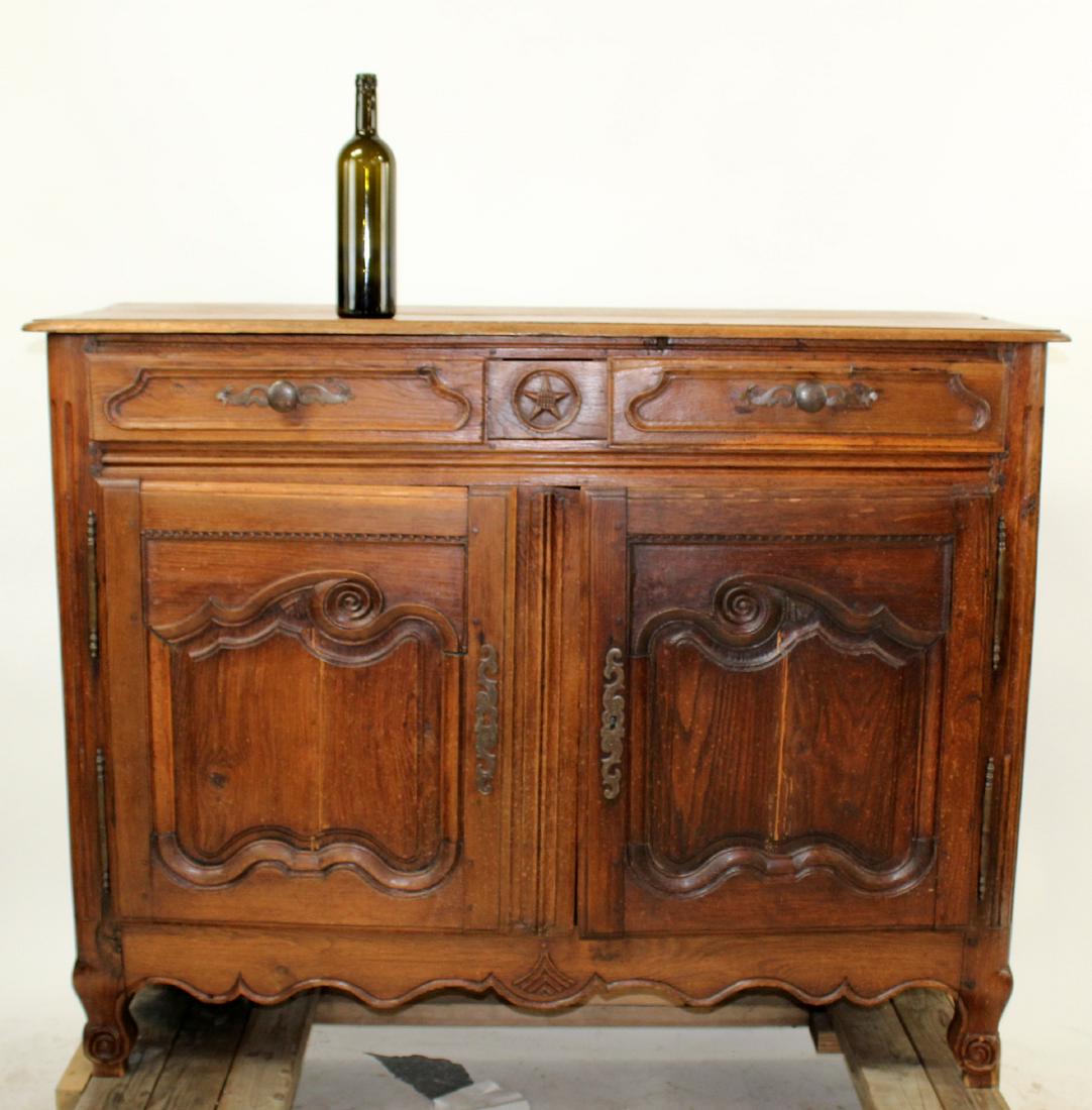 French Provincial buffet bas in oak (1 of 6)